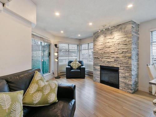 3111 33 Chesterfield Place, North Vancouver, BC 