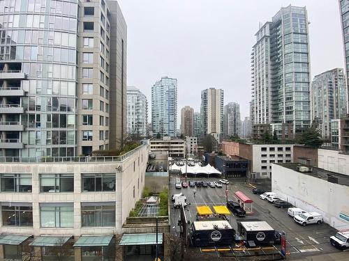 504 833 Seymour Street, Vancouver, BC 
