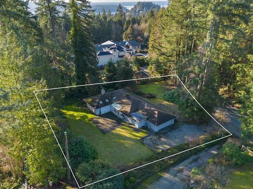 575 Hadden Drive, West Vancouver, BC 