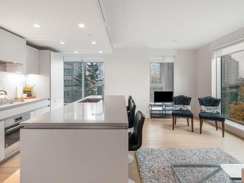 402 889 Pacific Street, Vancouver, BC 