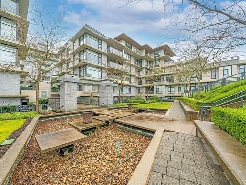 Th18 6063 Iona Drive, Vancouver, BC 