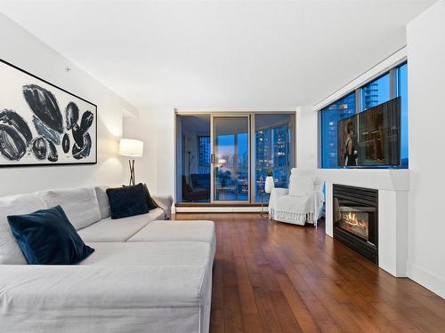 904 183 Keefer Place, Vancouver, BC 