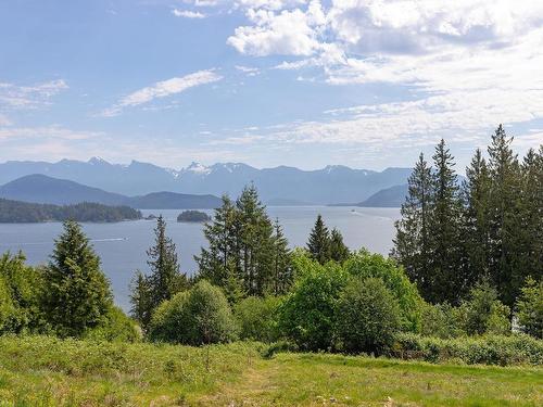 1212 St Andrews Road, Gibsons, BC 