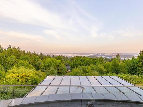 1367 Chartwell Drive, West Vancouver, BC 