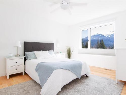 8420 Matterhorn Drive, Whistler, BC 