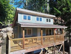 362 Barque Road  Mayne Island, BC V0N 2J2