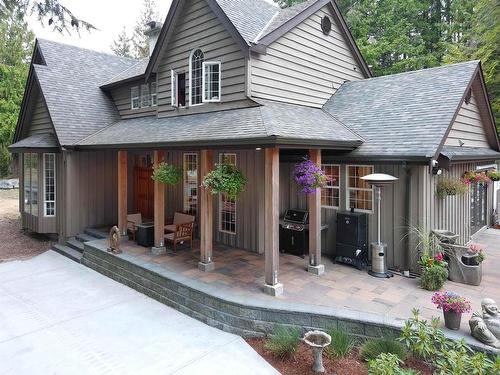 6979 Sechelt Inlet Road, Sechelt, BC 