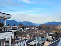 225 4858 SLOCAN STREET  Vancouver, BC V5R 2A3