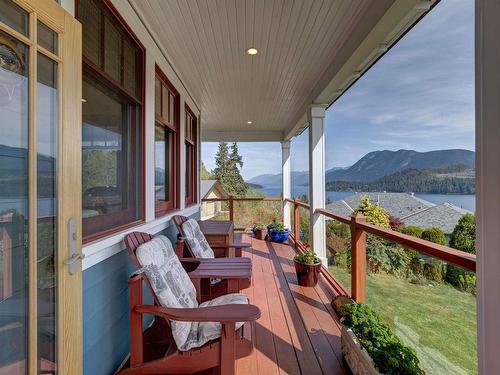 6373 N Gale Avenue, Sechelt, BC 