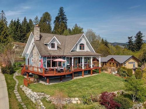 6373 N Gale Avenue, Sechelt, BC 