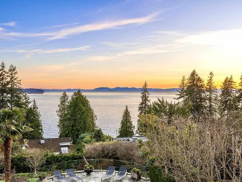 2962 Mathers Crescent, West Vancouver, BC 