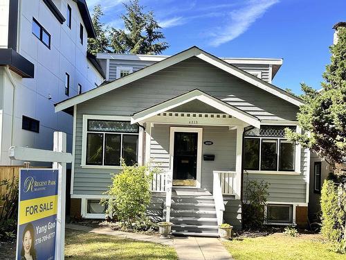 4213 W 13Th Avenue, Vancouver, BC 