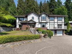 2362 WESTHILL DRIVE  West Vancouver, BC V7S 2Z5