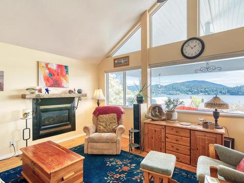 616 Seaview Road, Gibsons, BC 