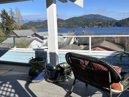 616 Seaview Road, Gibsons, BC 