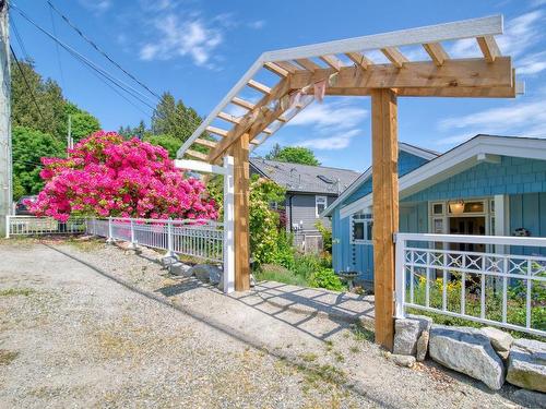 616 Seaview Road, Gibsons, BC 