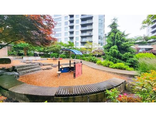 1703 158 W 13Th Street, North Vancouver, BC 