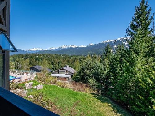 213 3217 Blueberry Drive, Whistler, BC 