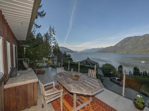 6043 Coracle Place, Sechelt, BC 