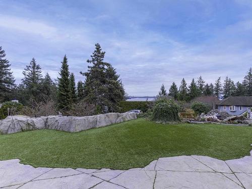 3722 Southridge Place, West Vancouver, BC 