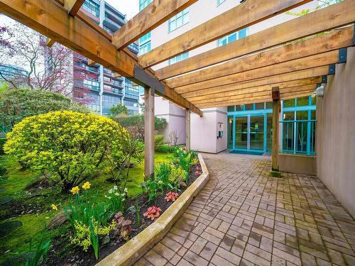 401 1555 Eastern Avenue, North Vancouver, BC 