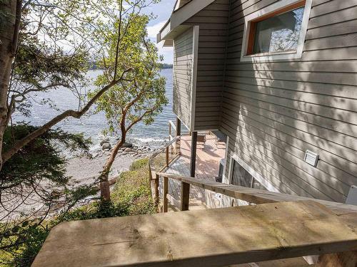 6643 Sunshine Coast Highway, Sechelt, BC 