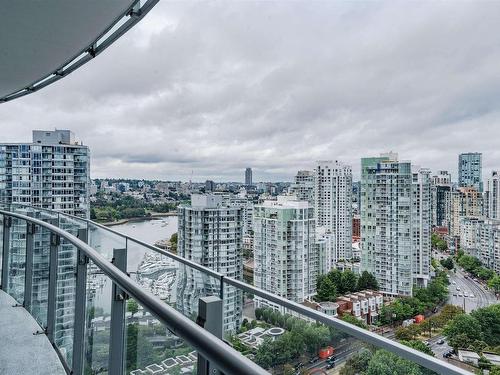 2721 89 Nelson Street, Vancouver, BC 