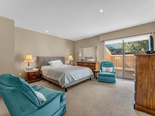 3704 Southridge Place, West Vancouver, BC 