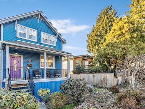 1843 Chesterfield Avenue, North Vancouver, BC 