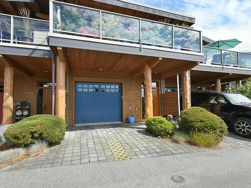 5396 Wakefield Beach Lane, Sechelt, BC 