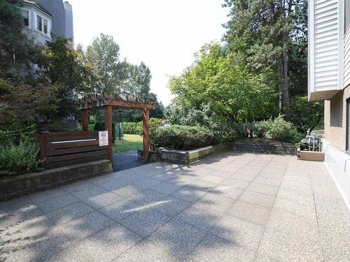 301 9584 Manchester Drive, Burnaby, BC 