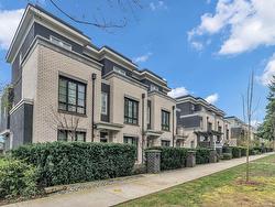 3 238 W 62ND AVENUE  Vancouver, BC V5X 0G7