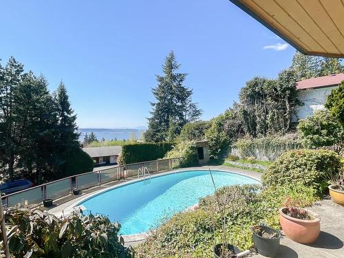 1343 Tyrol Road, West Vancouver, BC 