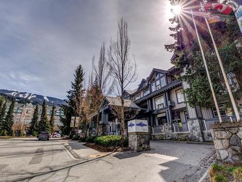 202 4573 Chateau Boulevard, Whistler, BC 