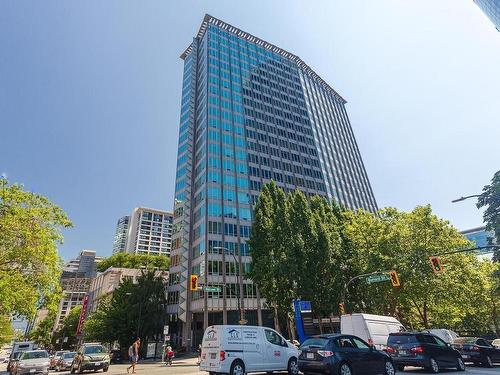 1302 989 Nelson Street, Vancouver, BC 