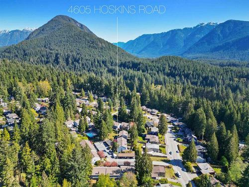 4605 Hoskins Road, North Vancouver, BC 