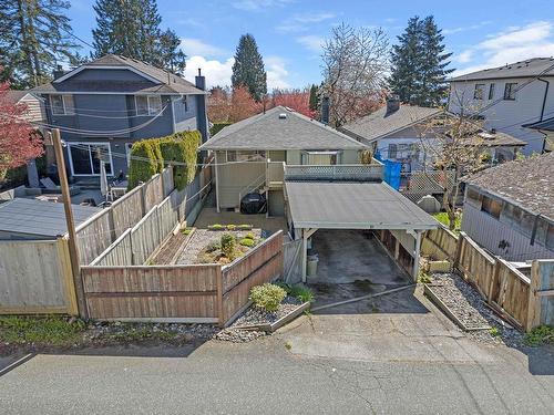 228 W 27Th Street, North Vancouver, BC 