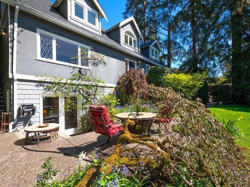 1461 27Th Street, West Vancouver, BC 