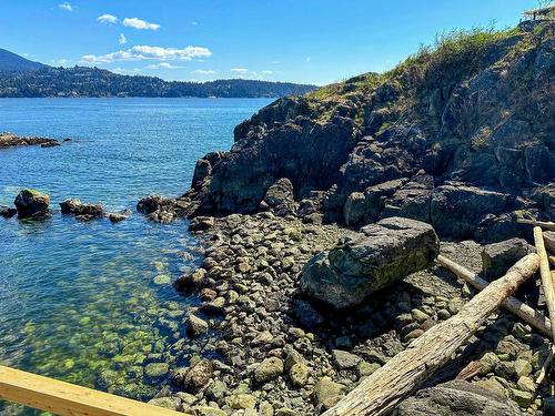 27 Passage Island, West Vancouver, BC 