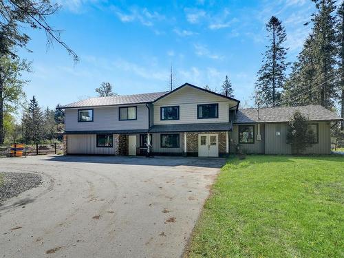 22022 132 Avenue, Maple Ridge, BC 