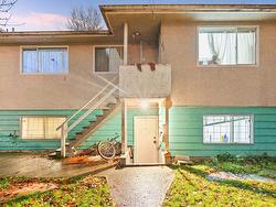 5365 EARLES STREET  Vancouver, BC V5R 3S2