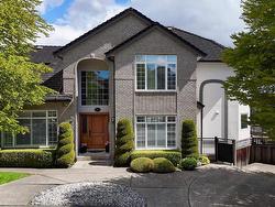 225 SICAMOUS PLACE  Coquitlam, BC V3K 6R9