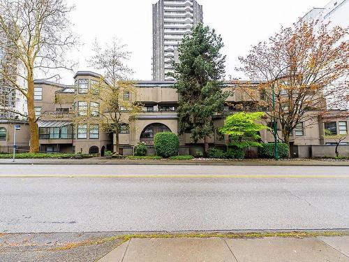 209 1106 Pacific Street, Vancouver, BC 