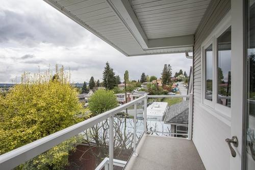 1302 Hammond Avenue, Coquitlam, BC 