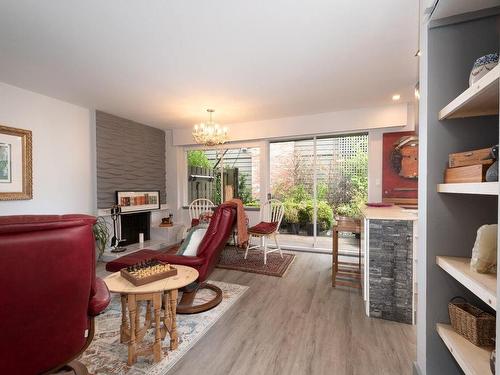 406 235 Keith Road, West Vancouver, BC 