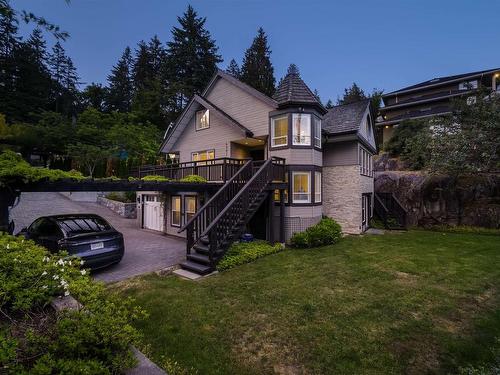 4001 Rose Crescent, West Vancouver, BC 