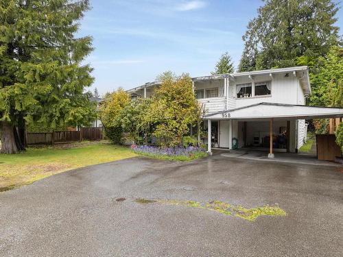 958 Montroyal Boulevard, North Vancouver, BC 