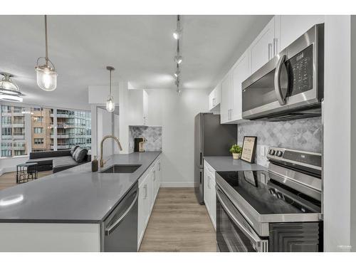 807 58 Keefer Place, Vancouver, BC 