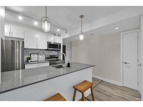 807 58 Keefer Place, Vancouver, BC 