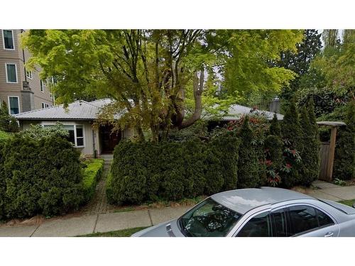 2145/49 Chesterfield Avenue, North Vancouver, BC 